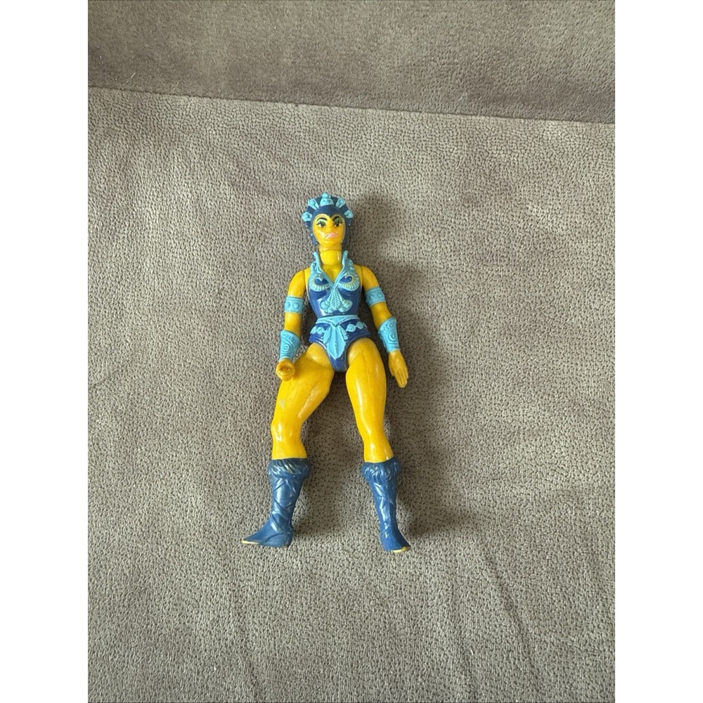 Evil Lyn He-Man MOTU Mattel 1982 Vintage Action Figure Loose